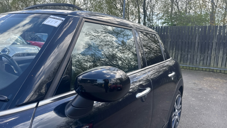 MINI Hatchback 2.0 Cooper S Exclusive 5dr Auto Petrol Hatchback